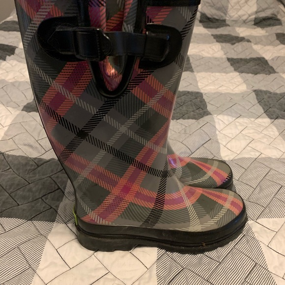 Rain boots - Picture 3 of 3
